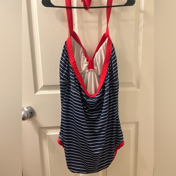 ModCloth Deep End Diva One-Piece Swimsuit in Nautical Navy-stripe - Picture 7 of 9